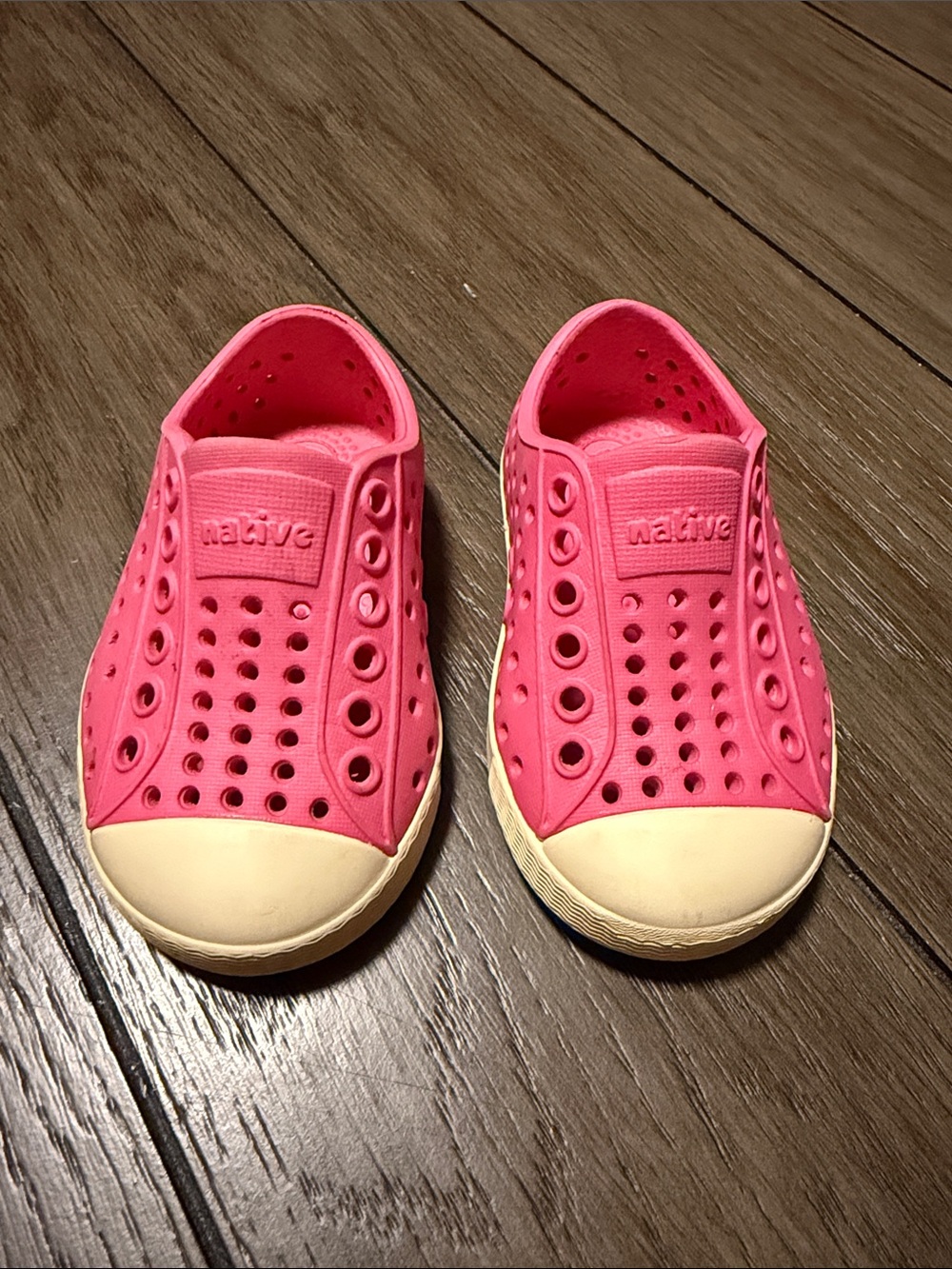 Native Kids Water Outdoor Slip-on Shoes in Bright Pink Toddler Size 4c